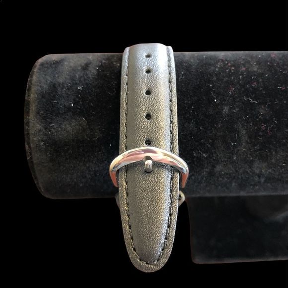 NWOT Disney Watch - Picture 3 of 6